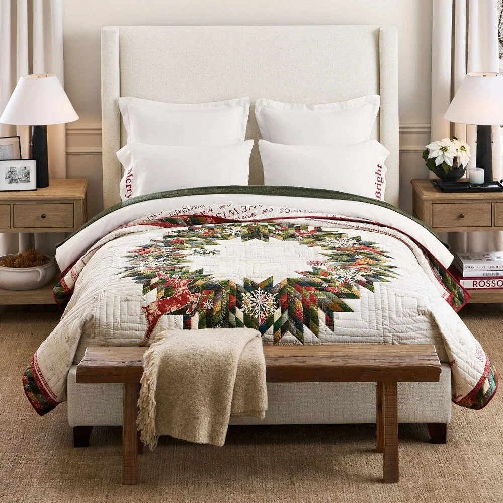 Pottery Barn Winter Wreath Reversible Quilt Bedding Star King / California NWT